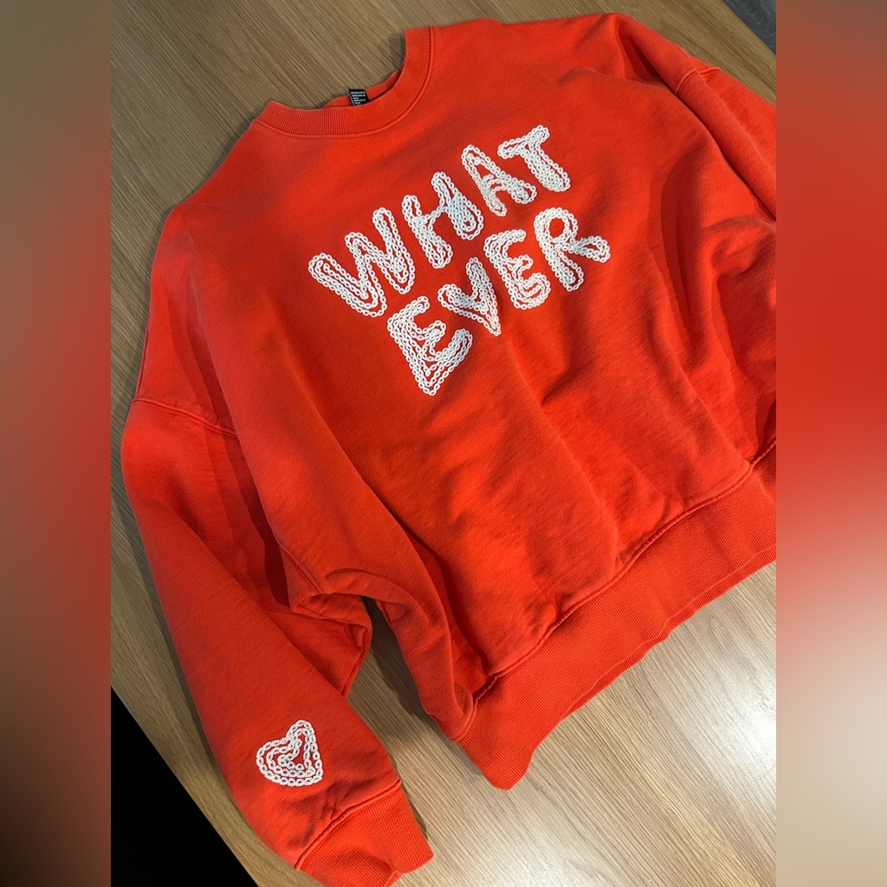 Size M comfy sweatshirt